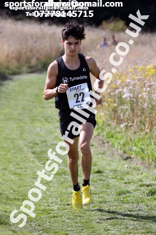 Senior mens and veteran relays, Sunderland Harriers Cross Country Relays, Farringdon, Sunderland . Photo: David T. Hewitson/Sports for All Pics